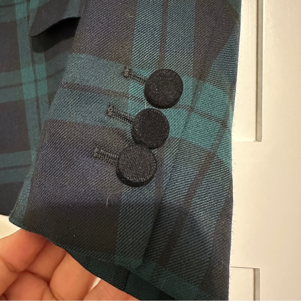 Talbots Petite Black Watch Plaid Blazer With Velvet Trim • 6P - Picture 6 of 6
